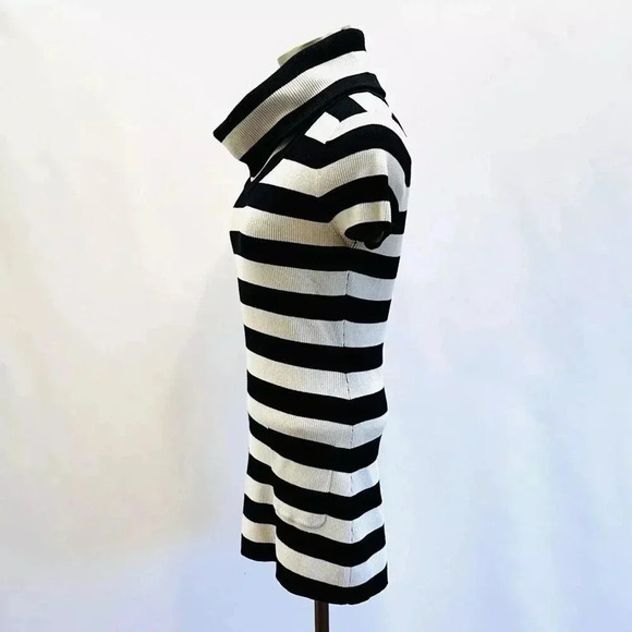 INC Women Short Sleeve Pullover Turtleneck Striped Black/White Sweater Size PM - Picture 4 of 13